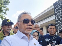 Penjelasan Zulhas soal Wacana Tarif Impor 200 Persen Produk China