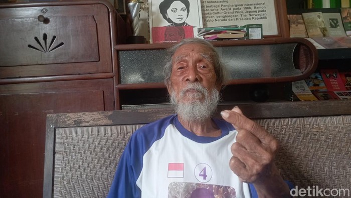Adik Pramudya Ananta Toer, Soesilo Toer di Blora.