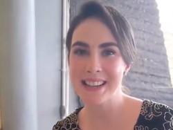 Gaya Arumi Bachsin Kondangan di Bojonegoro, Sederhana Namun Cantik Maksimal