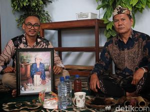 Kisah Unik Pasien Mak Erot: Jauh-jauh dari Batam, Mau Minta Ini....