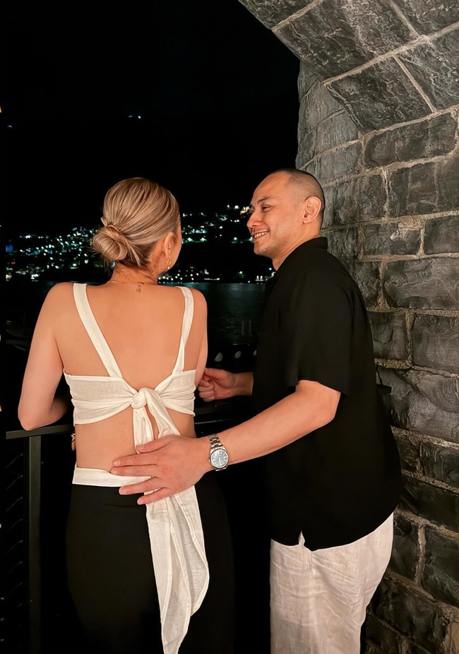 Melansir akun gosip @lambegosiip kabarnya BCL dan Tiko menginap di Hotel II Sereno yang harganya cukup fantastis, ditaksir mencapai Rp 157 juta per malam. Foto: Instagram/@itsmebcl