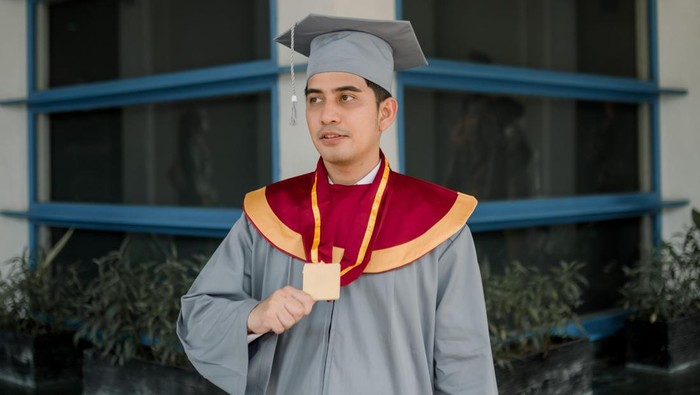 Brigadir Imran Novrin Ruslim jadi lulusan terbaik program Pascasarjana Universitas Paramadina.