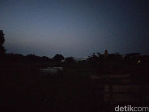 8 Keunikan City Light Bukit Gronggong Cirebon