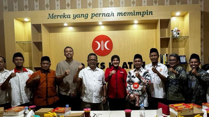 DPC PDIP dan DPC Gerindra Klaten bertemu dengan DPD PKS Klaten, Sabtu (15/6/2024) malam.