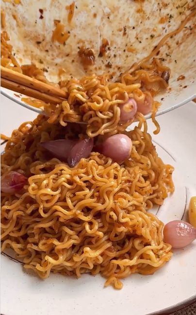 Kreasi Indomie garlic buttetr