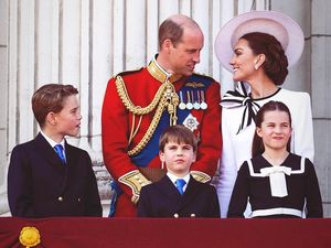 Tingkah Gemas Pangeran Louis Joget di Parade Ultah Raja Charles III