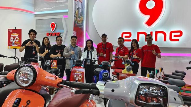 Kendaraan listrik Enine mejeng di PRJ