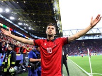 Bobol Gawang Italia dalam 23 Detik, Bajrami Cetak Rekor Gol Tercepat di Euro