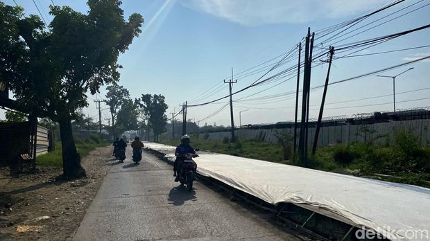 Perbaikan jalan Majalaya-Cicalengka, Kabupaten Bandung
