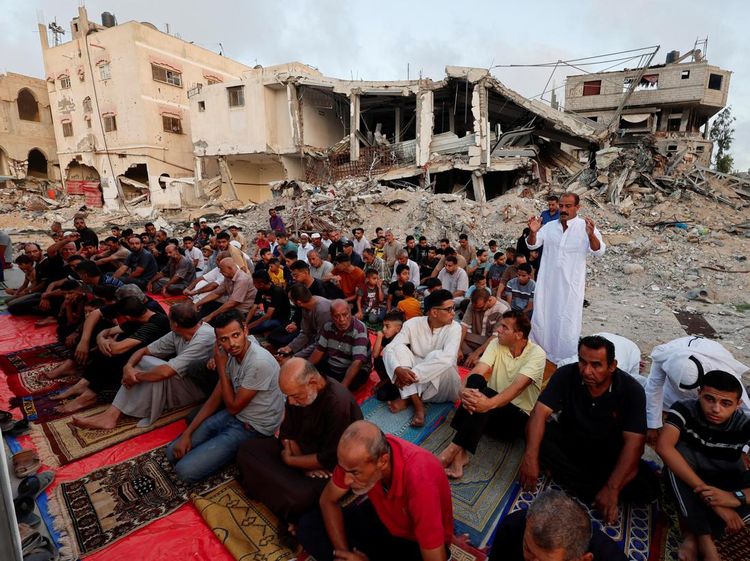 Potret Pilu Warga Gaza Salat Idul Adha di Reruntuhan Masjid