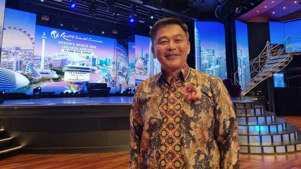 President Resorts World Cruises (RWC), Mr Michael Goh