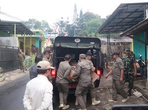 Razia Petugas Gabungan di Kota Batu Sita 131 Botol Miras Ilegal