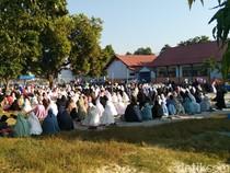 Ribuan Warga Bima Salat Idul Adha Hari Ini, Ikut Jadwal Arab Saudi