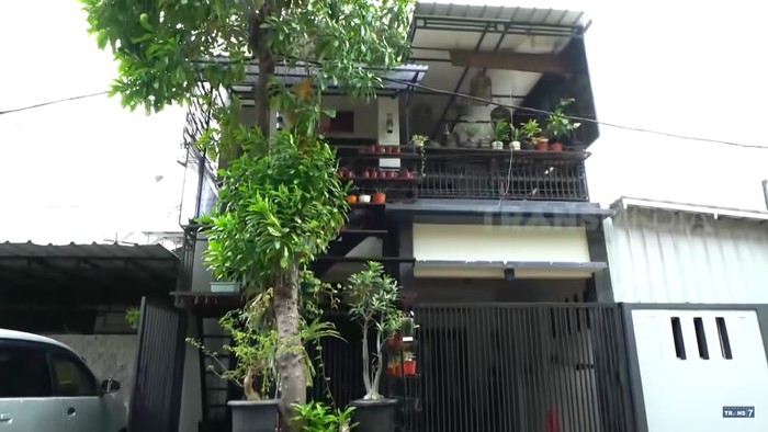 Rumah Azis Gagap Rumah Azis Gagap