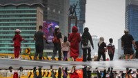Pemprov DKI Jakarta tetap mengadakan kegiatan car free day (CFD) atau hari bebas kendaraan bermotor (HBKB) pada 16 Juni 2024. 