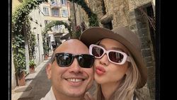Sweet Banget! BCL Pamer Honeymooning Bareng Suami