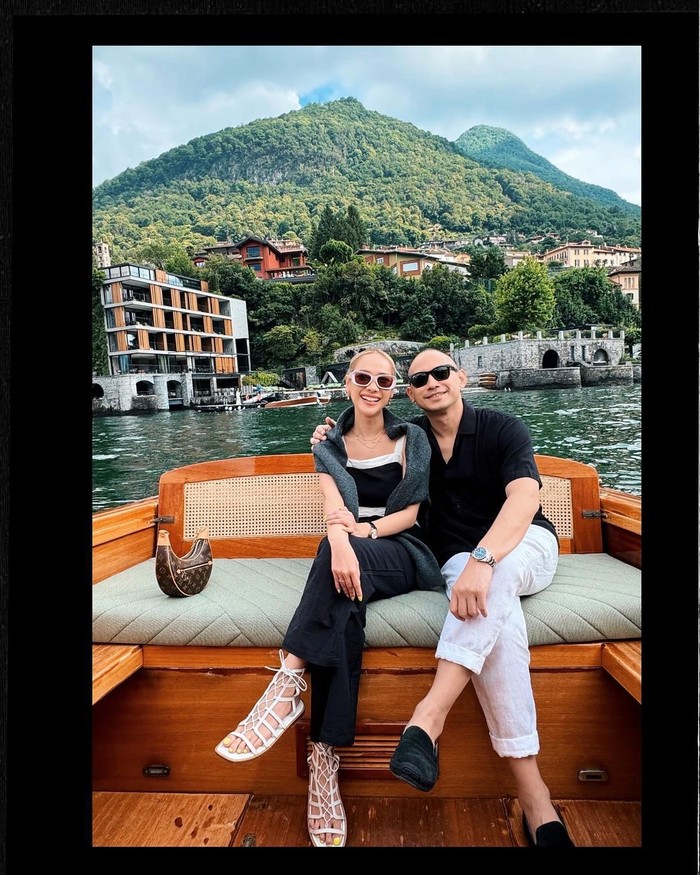 Sweet Banget! BCL Pamer 'Honeymooning' Bareng Suami