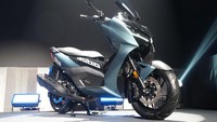 Zontes 350E merupakan model yang didesain bergaya luxury dengan desain yang elegan dan modern. Dirancang mendukung beragam aktivitas pengendara, baik di perjalanan dalam kota, maupun perjalanan jarak jauh memberikan kenyamanan lebih. Foto: Greatbiker