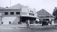 Lalu di Semarang ada Toko Oen, yang merupakan toko es krim tertua di sana karena sudah ada sejak tahun 1936. Foto: Site Culinary