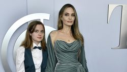 Deretan Anak Selebritas Hollywood Ganti Nama Belakang
