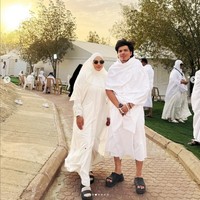 “Doaku semua teman-teman bisa haji ke sini. Ya Allah, sekalipun hanya sekali, semoga nama kami tertulis di antara para Hujjaj, Ya Allah panggil kami agar kami dapat menjawabmu. Labbaik, Allahumma Labbaik,” tulis Atta dalam keterangan unggahannya di Instagram. Foto: Dok. Instagram/TikTok Atta Halilintar