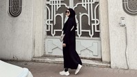 Sebelum wukuf, wanita dengan sapaan akrab Ciki ini mengaku sempat cari kopi berdua dengan sang suami. Indah banget rasanya, kata Ciki. Foto: Instagram citraciki