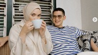 Menghabiskan waktu di tempat makan bersuasana asri, Ciki merasa senang! Apalagi udaranya dingin dan ditemani secangkir teh tarik. Foto: Instagram citraciki