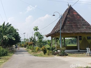 Kisah Dukuh Terpencil di Tuban yang Lebih Mudah Diakses Lewat Bojonegoro