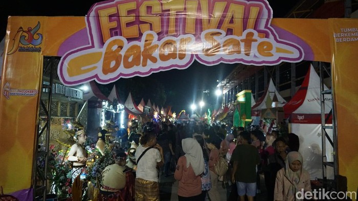 Festival Bakar Sate Kota Mojokerto.