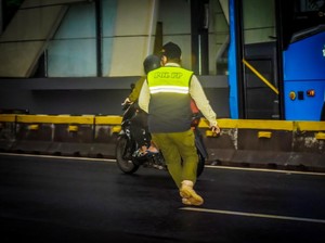 Jambret CFD Sudirman: Ngebut Tanpa Pelat Belakang, Mengelak dari Satpol PP