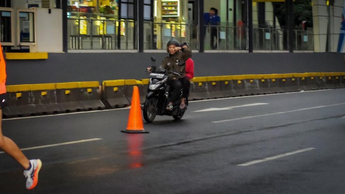 Jambret di CFD Jl Jenderal Sudirman-MH Thamrin, Jakarta, 16 Juni 2024. (Fotografer: Roni Asnan)