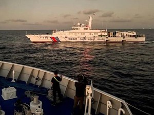 Kapal China Tabrak Kapal Filipina di Laut China Selatan