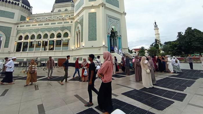 Masjid Raya Al-Mashun Medan