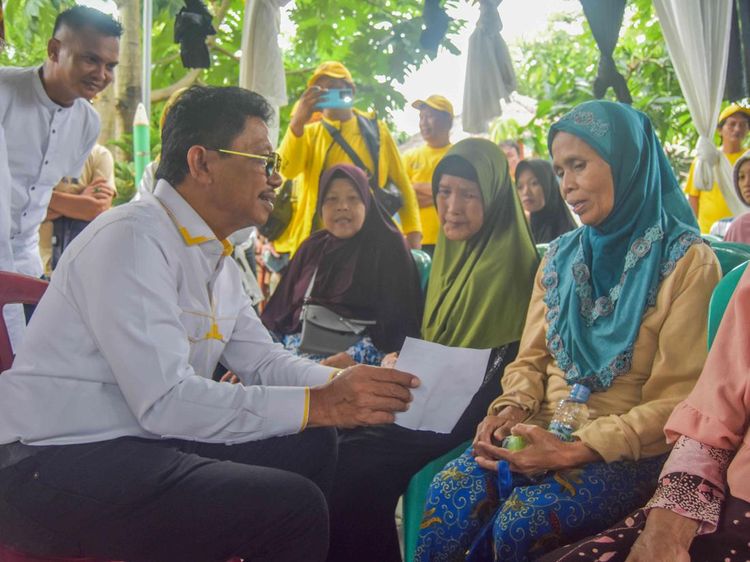 Momen Bacalon Walikota Tangerang Sachrudin Gelar Bakti Sosial