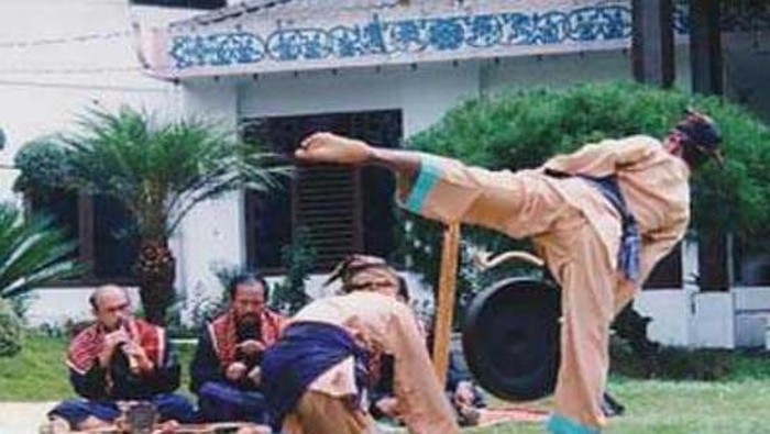 Ndikar, pencak silat khas Karo