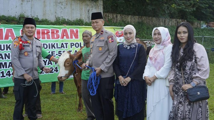 Pelaksanaan Hari Raya Idul Adha dan penyembelihan kurban di Setukpa Lemdiklat Polri