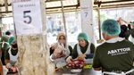 Melihat Puluhan Hewan Kurban Dipotong di RPH Surabaya