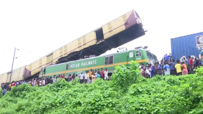 Tragedi Kereta India: Catatan Mengejutkan dari Penyintas dan Peristiwa yang Mencengangkan