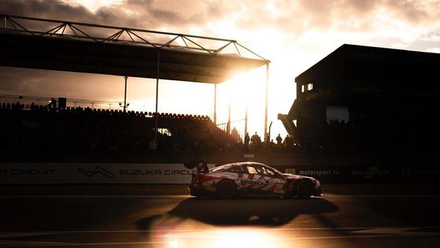 Perjuangan berat Sean Gelael dan Team WRT 31 di 24 Hours of Le Mans 2024 berakhir manis. Start dari posisi ke-15, Sean dkk. finis di podium runner-up, Minggu (16/6) malam WIB.