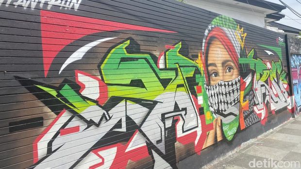 Seni graffiti karya pemuda di Sukabumi