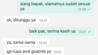 Akun X @threexsummers pernah dibuat bingung oleh sopir Shopee Food yang meminta bintang lima, tetapi tulisan dibalik. Foto: X
