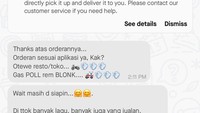 Akum X @ulatzkeketz membagikan tangkapan layar chat dengan sopir ojol. Sopir ojol tersebut kreatif dengan memberikan pantun saat mengantarkan makanan. Foto: X