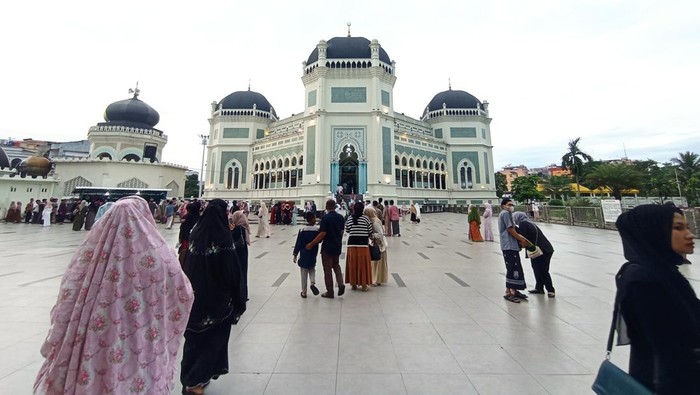 sumut Suasana Salat Idul Adha di Masjid Raya Al-Mashun Medan