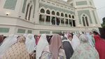 Salat Idul Adha di Masjid Raya Al-Mashun Medan