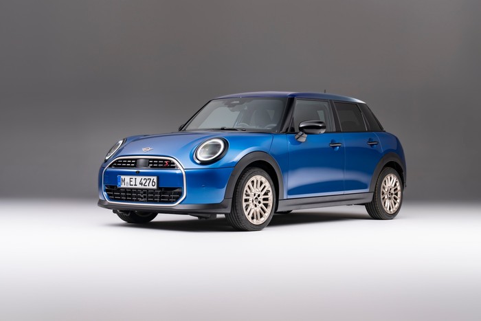 The New MINI Cooper 5 Door