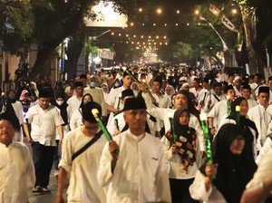 Momen Walkot Pasuruan Pawai Takbir Keliling Bareng Pegawai Pemkot-Warga