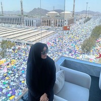 Sabda Ahessa menjadi salah satu orang yang mengomentari postingan Wirda tersebut. Ia menuliskan istri solehah. Foto: Instagram@wirda_mansur