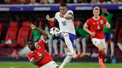 Austria Vs Prancis: Kylian Mbappe Bersimbah Darah