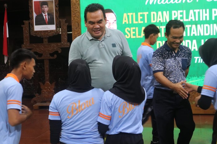 Bupati Blora lepas atlet yang akan bertanding di Popda Jateng
