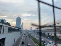 Jakarta Buka Opsi PJJ Jika Kualitas Udara Memburuk Imbas Asap Karhutla